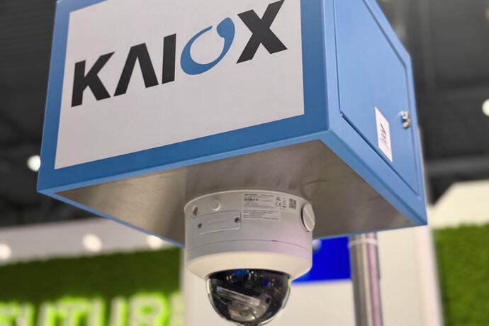 BOTBOX® Serie Y von KAIOX – hochwertige Hardware für automatisierte Qualitätsprüfung mit höchsten Hygienestandards